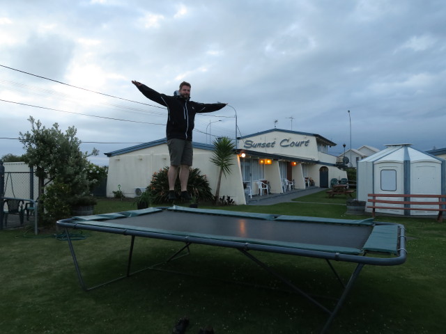 Markus im Sunset Court Motel in Napier (19. Nov.)