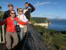 Papa, ich, Mama und Markus am Cathedral Cove Walk (17. Nov.)