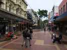 Papa und Mama in der Cuba Street in Wellington (21. Nov.)