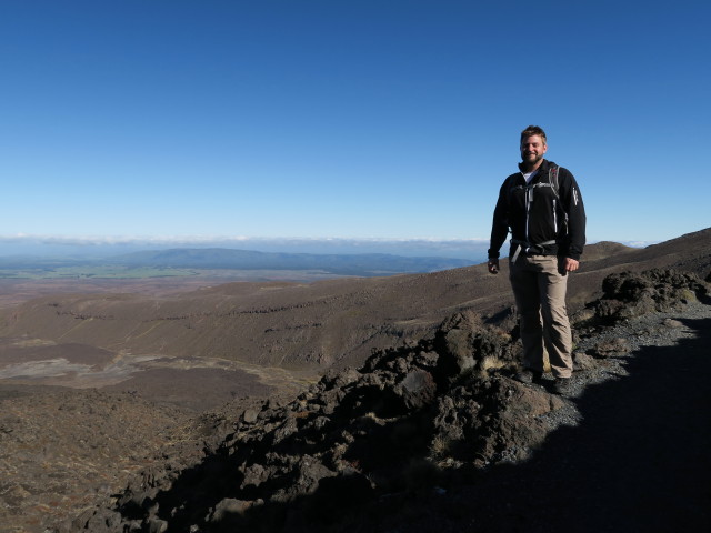 Tongariro Alpine Crossing: Markus zwischen Soda Springs und South Crater (23. Nov.)