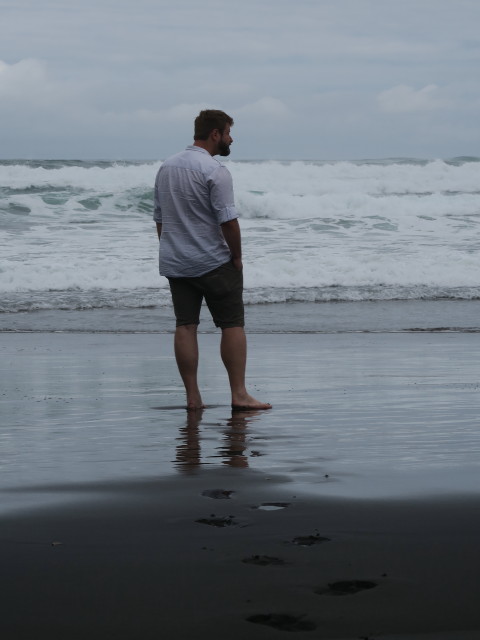 Markus am Piha Beach (26. Nov.)