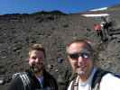 Tongariro Alpine Crossing: Markus und ich zwischen South Crater und Mount Ngauruhoe (23. Nov.)