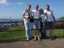 Papa, ich, Mama und Markus am Mount Eden, 196 m (26. Nov.)