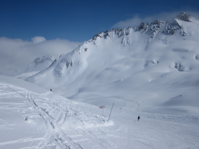 Markus neben der Piste Génépy (8. März)