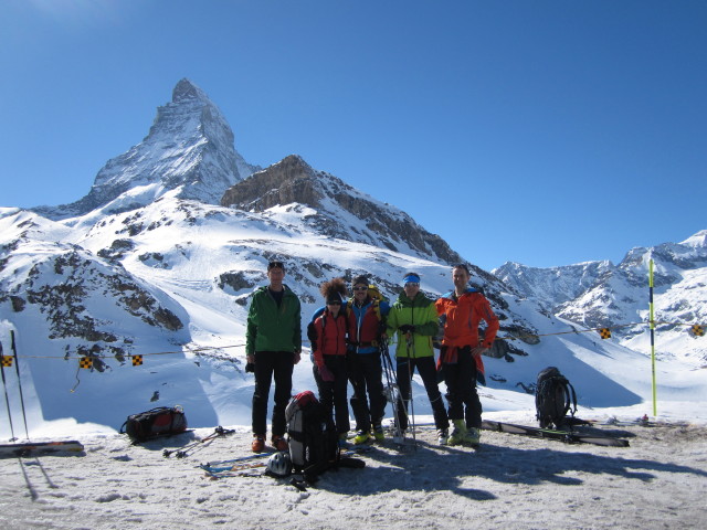 Herbert, Anabel, Wolfgang, Rudolf und ich bei der Station Schwarzsee, 2.588 m (19. M&auml;rz)