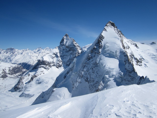 Matterhorn und Dent d'H&eacute;rens von der Tete de Valpelline aus (20. M&auml;rz)