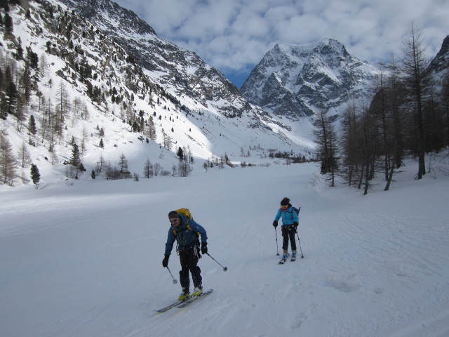 Wolfgang und Anabel zwischen Bas Glacier d'Arolla und Arolla (20. März)