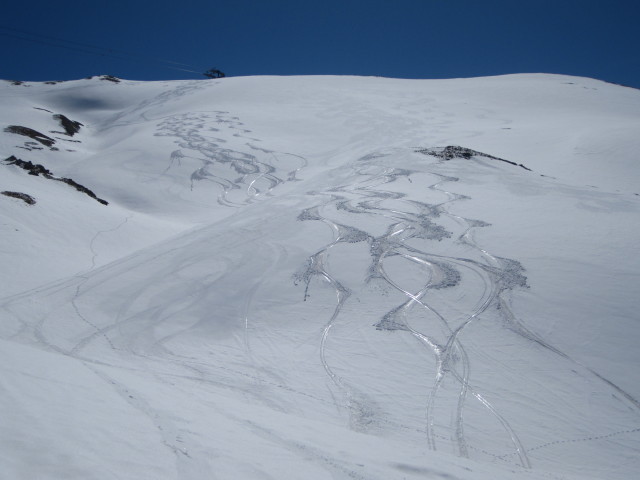 zwischen Piz Val Gronda und Fimbaalp (10. Apr.)