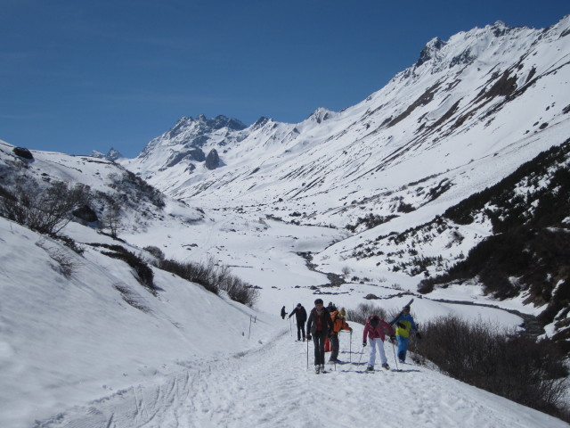 Fimbatal zwischen Fimbaalp und Gampenalp (10. Apr.)