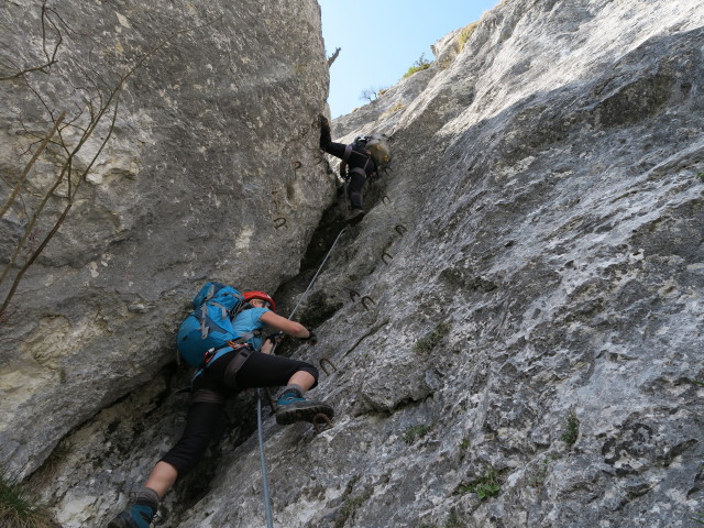 Tristans Kirchbogen-Klettersteig: Verena und Christian im Herrgotts Winkel