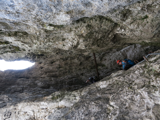 Tristans Kirchbogen-Klettersteig: Christian und Verena im Kirchbogen
