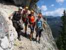 Tristans Kirchbogen-Klettersteig: Christian, Verena, ich und Verena beim Einstieg