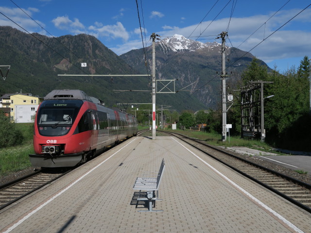 4024 112-7 als R 4209 im Bahnhof Oberdrauburg, 621 m