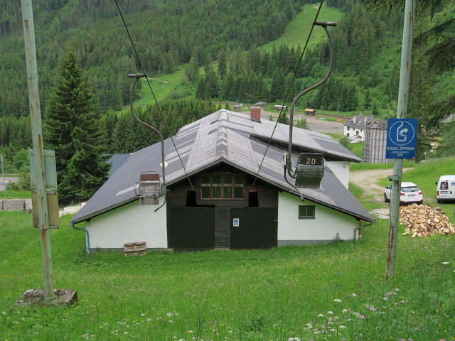 Talstation des Polster-Sessellifts, 1.237 m (17. Juni)