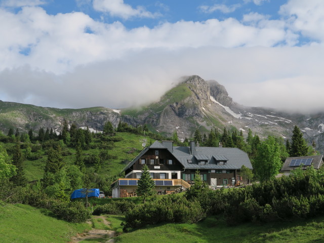 Sonnschienhütte, 1.523 m (19. Juni)