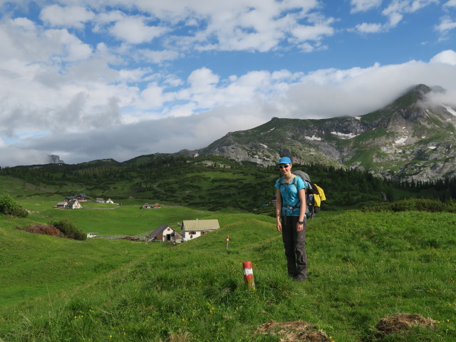 Johanna auf der Sonnschienalm (19. Juni)