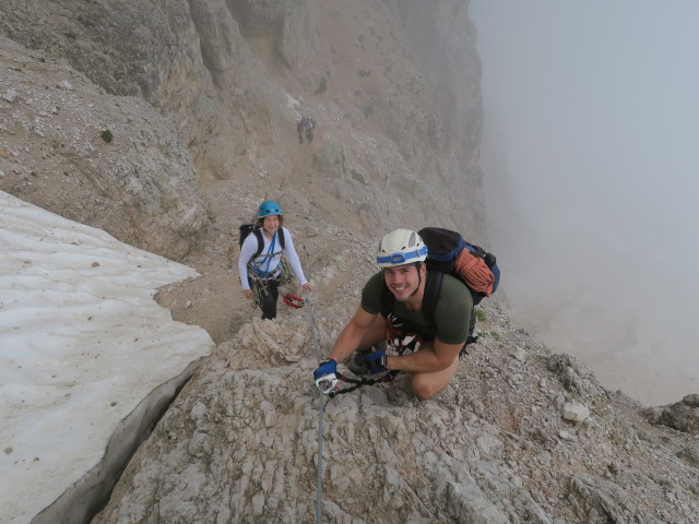 Innerkofler-Klettersteig: Irene und Alexander zwischen Abzweigung zur NNW-Kante und Gamsscharte