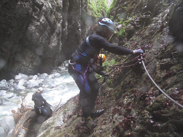Klabauter-Klettersteig: Josef, Marion und Ursula beim ersten Wasserfall