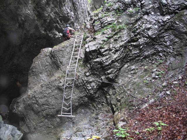 Klabauter-Klettersteig: Helmut beim ersten Wasserfall