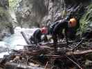 Klabauter-Klettersteig: Werner, Ulrike und Hannelore zwischen erstem Wasserfall und dritter Finsternis