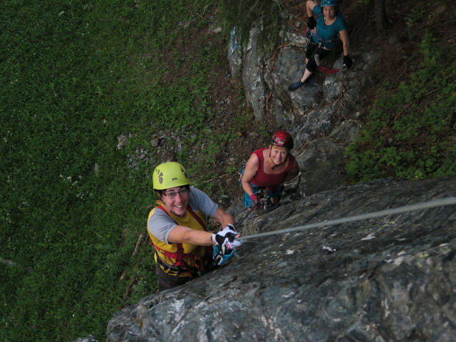 Klettersteig 'Burg Heinfels': Ulrike, Edith und Irene im Familienklettersteig