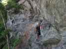 Klettersteig 'Burg Heinfels': Evelyn und Irmgard in der Wandtraverse