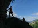 Klettersteig 'Burg Heinfels': Hannelore und Ulrike in der Wandtraverse