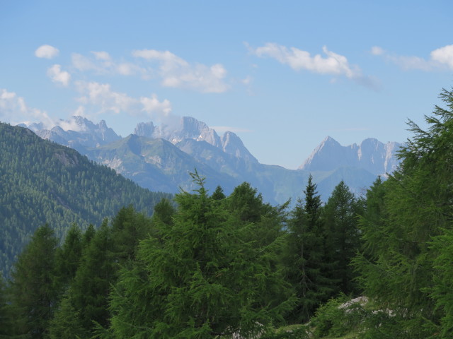 Karnischer Hauptkamm vom Hochstadelhaus aus (9. Juli)