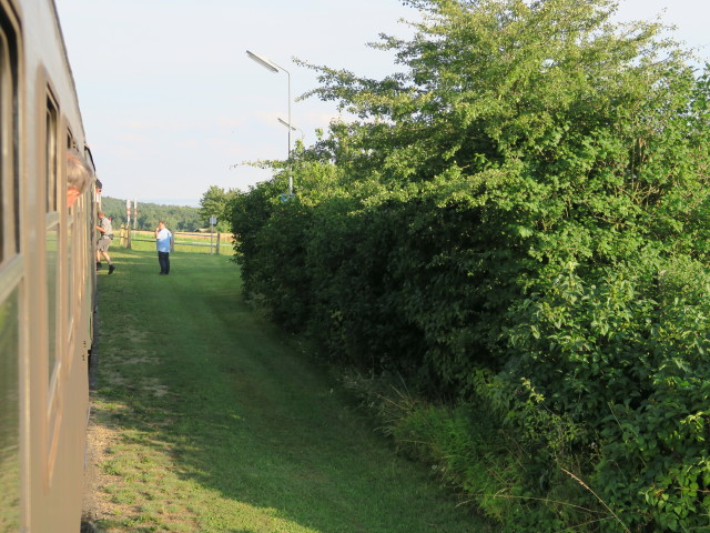 Haltestelle Hofern, 416 m