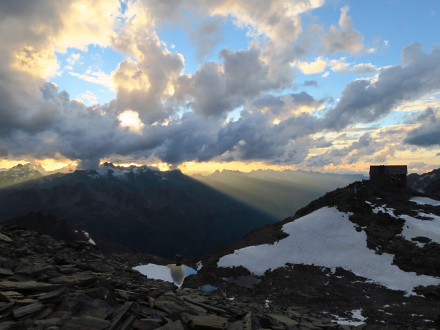 Hochstubaihütte, 3.174 m (14. Aug.)