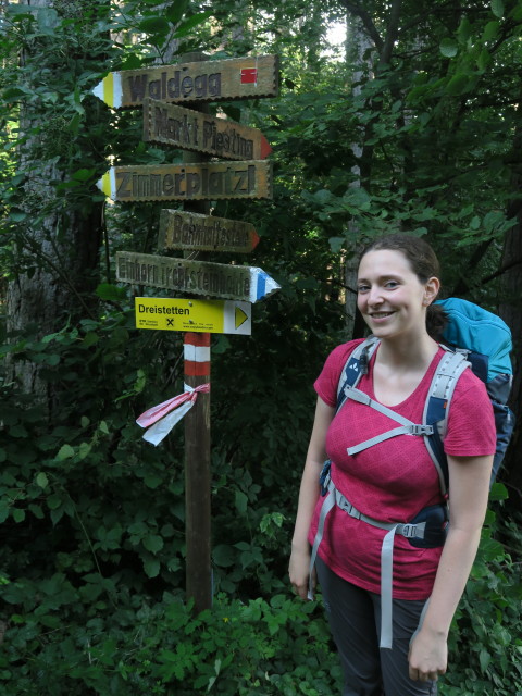 Sabine zwischen Zitherwirt und Währinger Klettersteig