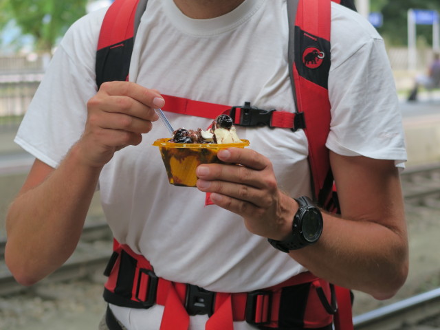 Ich im Bahnhof Zell am See, 752 m (28. Aug.)