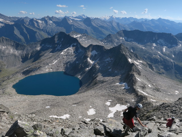 Christoph und Gudrun zwischen Zillerplattenspitze und Zillerplattenscharte (26. Aug.)