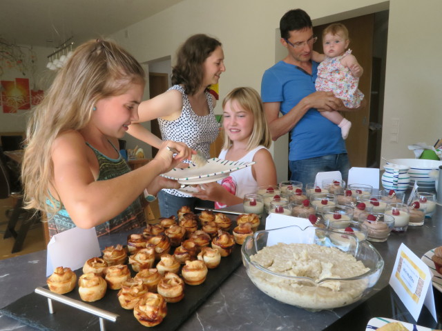 Anja Liv, Sabine, Katja Lin, Stefan und Emma