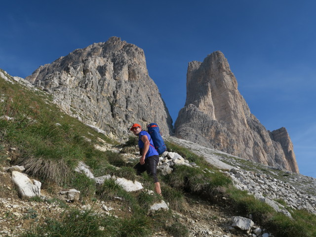 Axel zwischen Cappella degli Alpini und Kleine Zinne-Normalweg