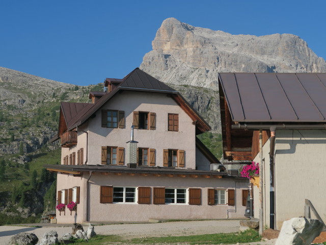 Rifugio Cinque Torri, 2.137 m