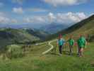 ?, Christian und ? am Weg 24 zwischen Streiteggalm und Steinbergkogel (9. Sept.)