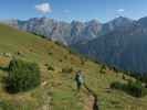 Eva-Maria und Eric am Weg 115 zwischen Starkenburger Hütte und Schönegg (25. Sept.)