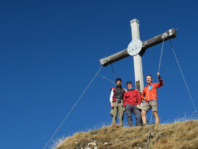 Christoph, Gudrun und ich auf der Peilspitze, 2.392 m (29. Okt.)