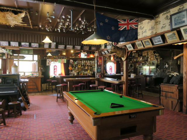 Empire Hotel in Ross (22. Nov.)