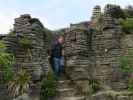 Papa bei den Punakaiki Pancake Rocks im Paparoa National Park (23. Nov.)