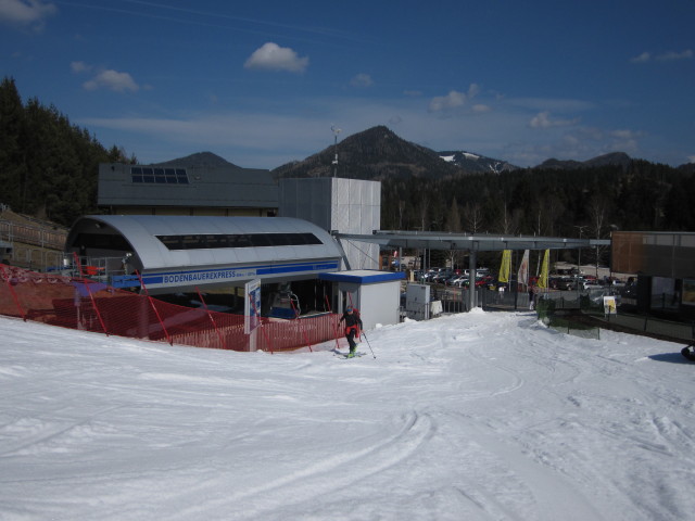 Talstation des Bodenbauerexpress, 808 m