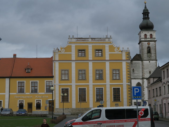 Hotel Rezidence und Kirche St. Peter und Paul