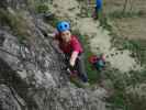 Gumpoldskirchner Klettersteig: Sabine in der linken Variante