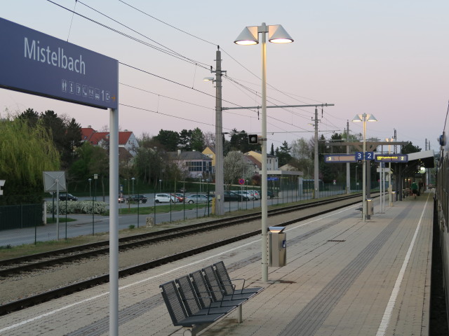 Bahnhof Mistelbach, 210 m