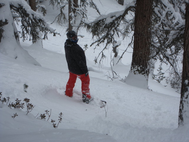 Markus neben der Piste 35 (18. Apr.)