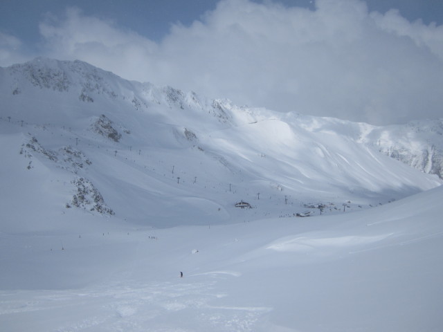 Markus neben der Piste 67 (19. Apr.)