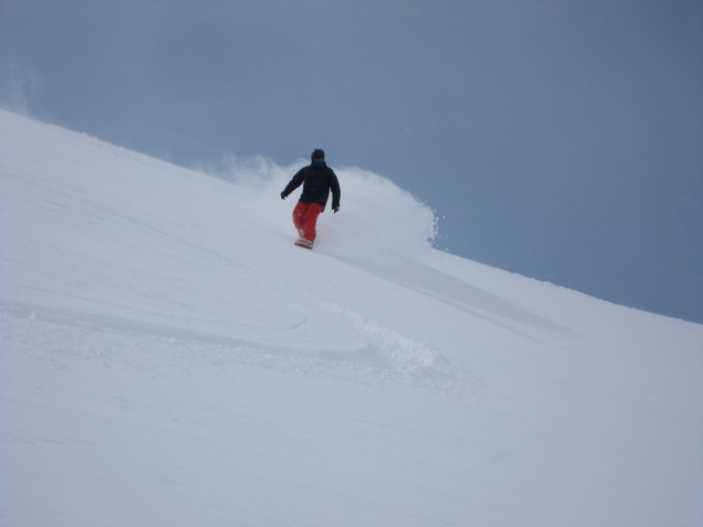 Markus neben der Piste 42 (19. Apr.)