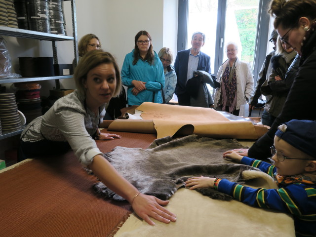 Mama bei der Betriebsf&uuml;hrung