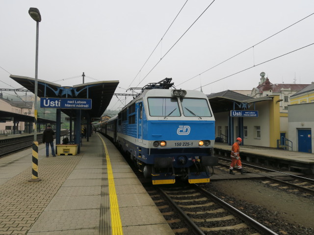 R 616 'Vetruse' im Hauptbahnhof, 145 m